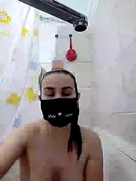 Snapshot of MikaKors chatting on 01.25.25 MikaKors online show from 01.25.25