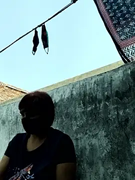 illay love online show from 11.02.25