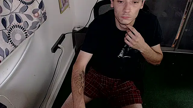 Snapshot of MrKingDick607 chatting on 07.13.26 MrKingDick607 online show from 07.13.26