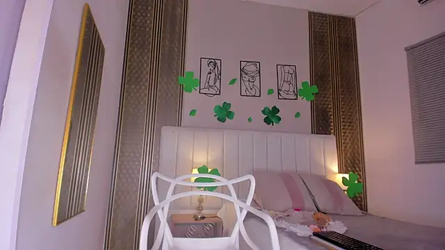 zoe sky  online show from 03.16.26