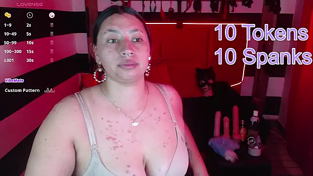 Snapshot of Lava_Vulcain chatting on 10.17.25 Lava Vulcain online show from 10.17.25