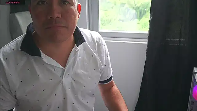 Snapshot of Jhonatan_Morales_S chatting on 02.22.26 Jhonatan Morales S online show from 02.22.26