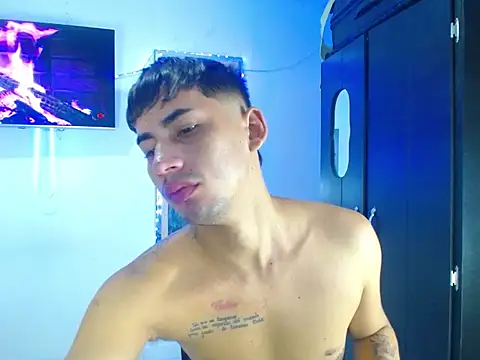 Snapshot of boy_latino_sex chatting on 09.24.25 boy latino sex online show from 09.24.25