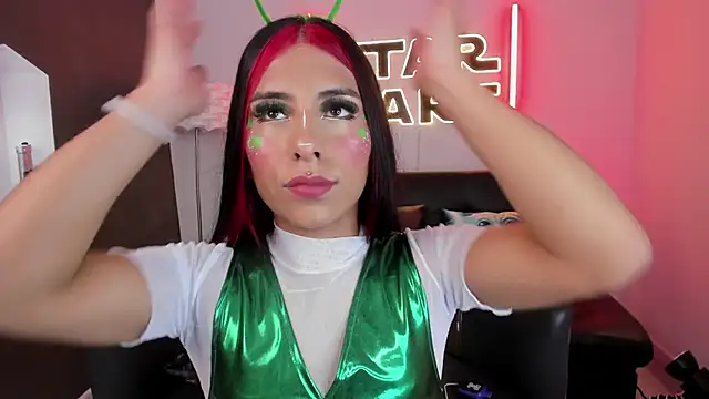 Snapshot of miss__allison chatting on 03.17.26 miss allison online show from 03.17.26