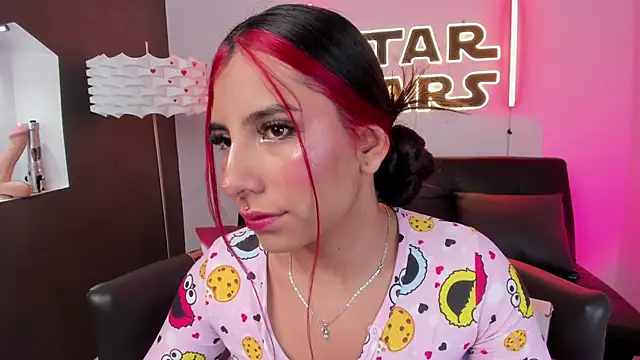 Snapshot of miss__allison chatting on 04.03.26 miss allison online show from 04.03.26