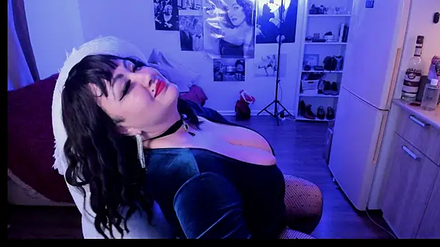 Snapshot of Scarlett_OHara_1861 chatting on 06.07.26 Scarlett OHara 1861 online show from 06.07.26