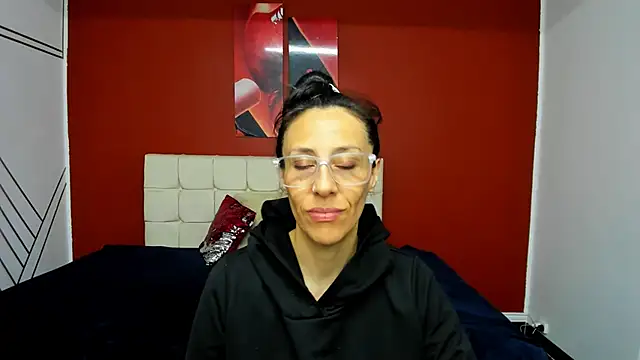 Snapshot of Abrillee1 chatting on 01.12.25 Abrillee1 online show from 01.12.25