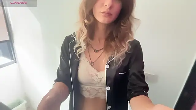 Alice Pinkhead online show from 04.03.26