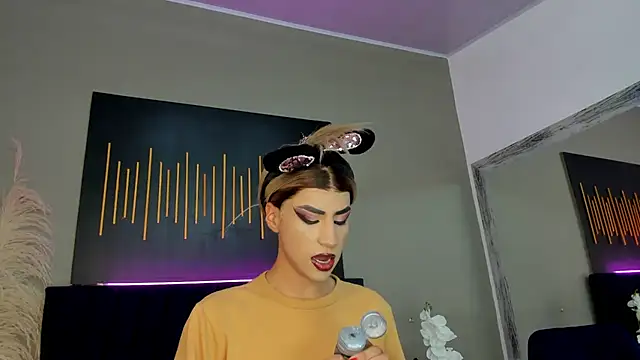 BrianaSchafer online show from 12.02.24