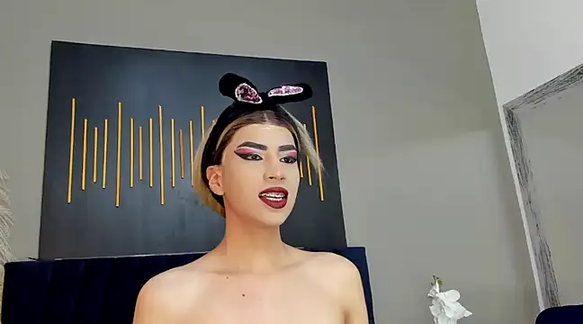 BrianaSchafer online show from 12.05.24