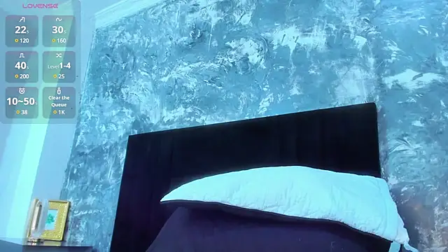 Snapshot of brianaGuzman chatting on 02.05.25 brianaGuzman online show from 02.05.25