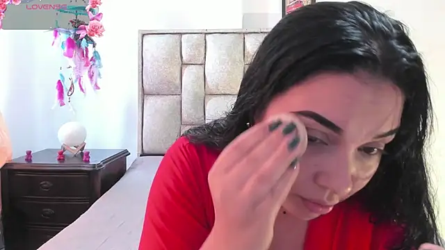 Snapshot of brianaGuzman chatting on 10.01.25 brianaGuzman online show from 10.01.25