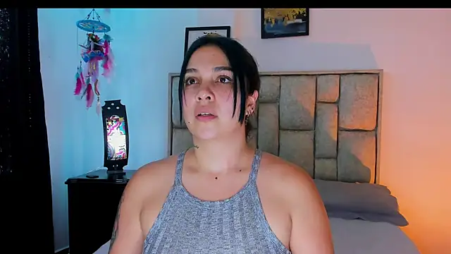 brianaGuzman online show from 05.16.26