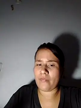 Snapshot of sol_miluna chatting on 06.25.26 sol miluna online show from 06.25.26