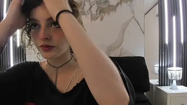 EvaHalsey online show from 09.10.25