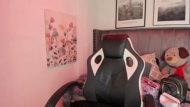 Alaia Cute online show from 12.16.25