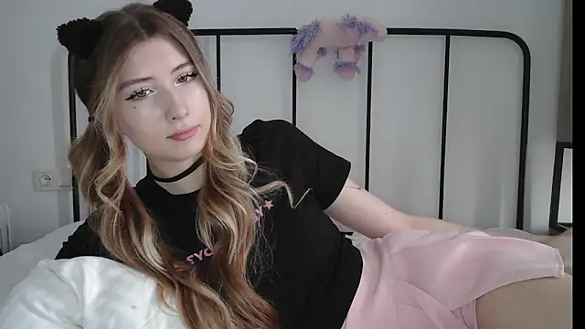 ErikaShyy online show from 07.06.26