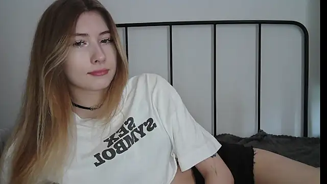 ErikaShyy online show from 07.24.26