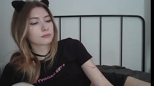 ErikaShyy online show from 07.28.26