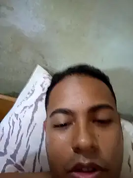 Snapshot of AlkalineCalmness chatting on 11.12.25 AlkalineCalmness online show from 11.12.25