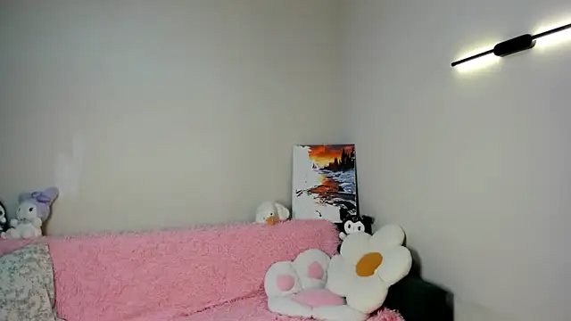 Lola Peach online show from 07.24.26