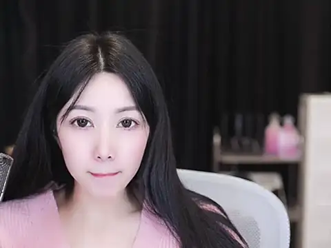 Nuyoah-77 online show from 11.10.25