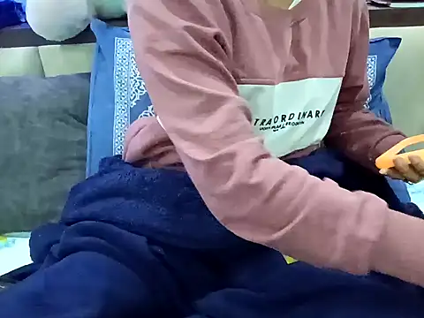 GoldnessAishu online show from 12.23.24