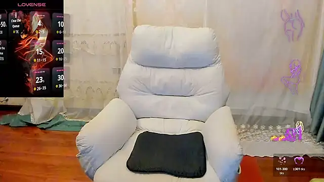 Pennyee online show from 07.08.26