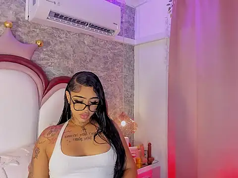 Mia Jansen online show from 04.27.26