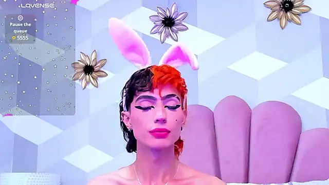 KylieMonnett online show from 02.17.25