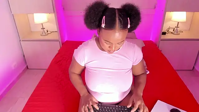 EmilyyStuart online show from 03.31.26