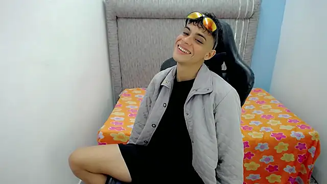 zacariasss  online show from 03.09.26