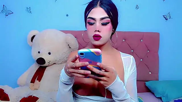 Snapshot of Riossvale chatting on 10.11.25 Riossvale online show from 10.11.25