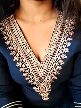 Snapshot of Sweetlovve@xh chatting on 02.12.25 Sweetlovvexh online show from 02.12.25