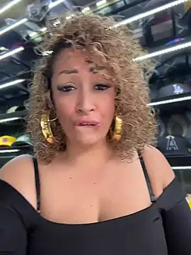 Katti Barrera online show from 06.30.26
