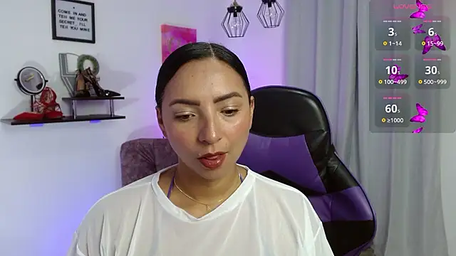 Emmi Cam online show from 03.31.26