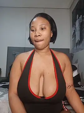 DrippinCaramelCutie online show from 06.17.26