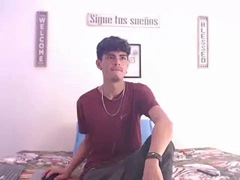 Snapshot of harrytomson_1 chatting on 01.11.25 harrytomson 1 online show from 01.11.25