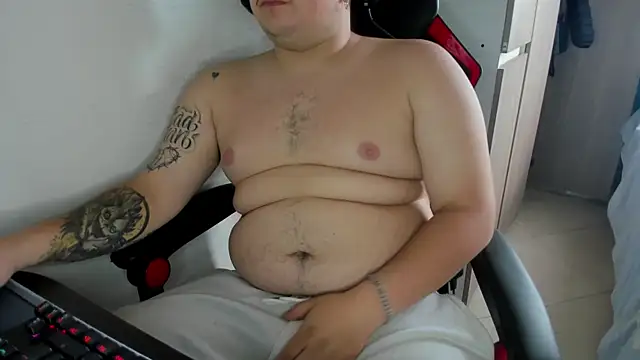 Snapshot of AndresChuboi chatting on 02.07.26 AndresChuboi online show from 02.07.26