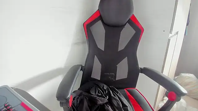 Snapshot of AndresChuboi chatting on 02.08.26 AndresChuboi online show from 02.08.26