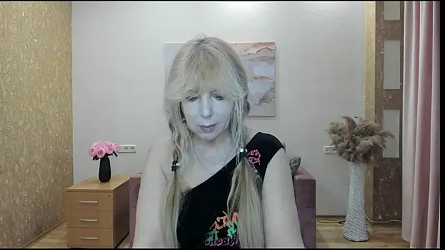 Anna Diax online show from 04.04.26