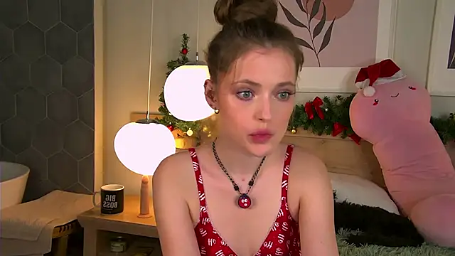 Snapshot of AshleyDouglas chatting on 12.31.24 AshleyDouglas online show from 12.31.24