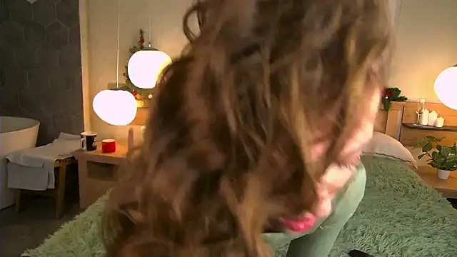 Snapshot of AshleyDouglas chatting on 01.05.25 AshleyDouglas online show from 01.05.25