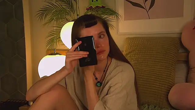 Snapshot of AshleyDouglas chatting on 02.28.25 AshleyDouglas online show from 02.28.25