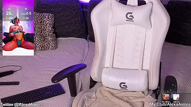 AlexaAimee online show from 03.25.26