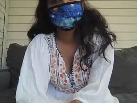 AthiyaAa 18 online show from 12.20.24