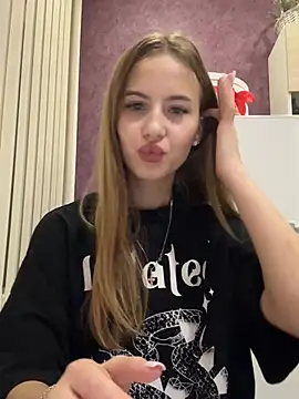 Snapshot of CherieDane chatting on 02.02.25 CherieDane online show from 02.02.25