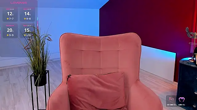 Snapshot of CherieDane chatting on 10.10.25 CherieDane online show from 10.10.25