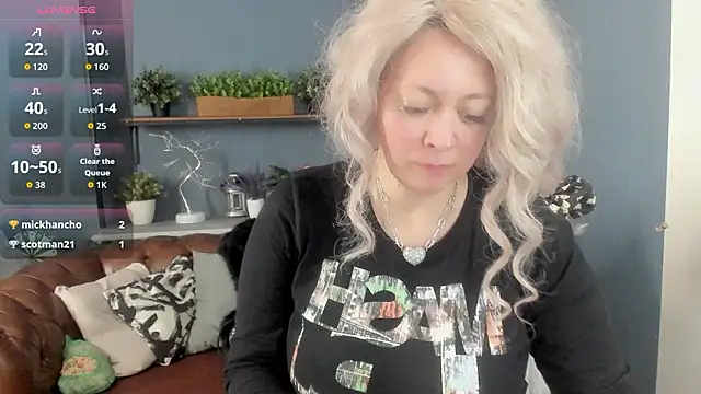 JesiaFoxi online show from 02.10.26