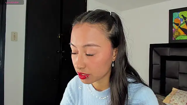 tatiana valencia online show from 02.04.25